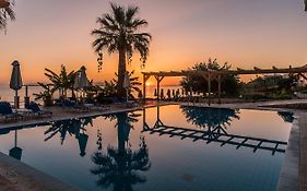 Belussi Beach Hotel&Suites